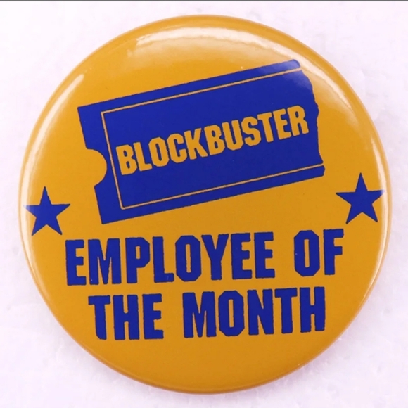 Blockbuster Employee of the Month novelty pin - Picture 1 of 4